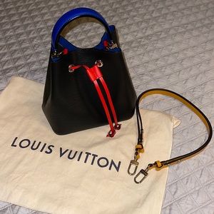 Louis Vuitton Neonoe BB P black saffron Epi bag w/ adjustable & removable straps